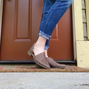 Qupid Brown Tuxedo Shoes Size 7